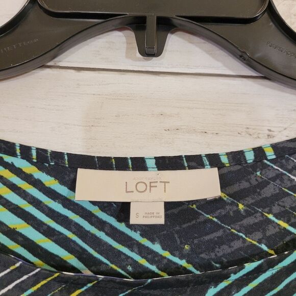 LOFT Tropical Peacock Palm Leaves Abstract Short Cap Sleeve Striped Top Blouse S - Picture 7 of 8